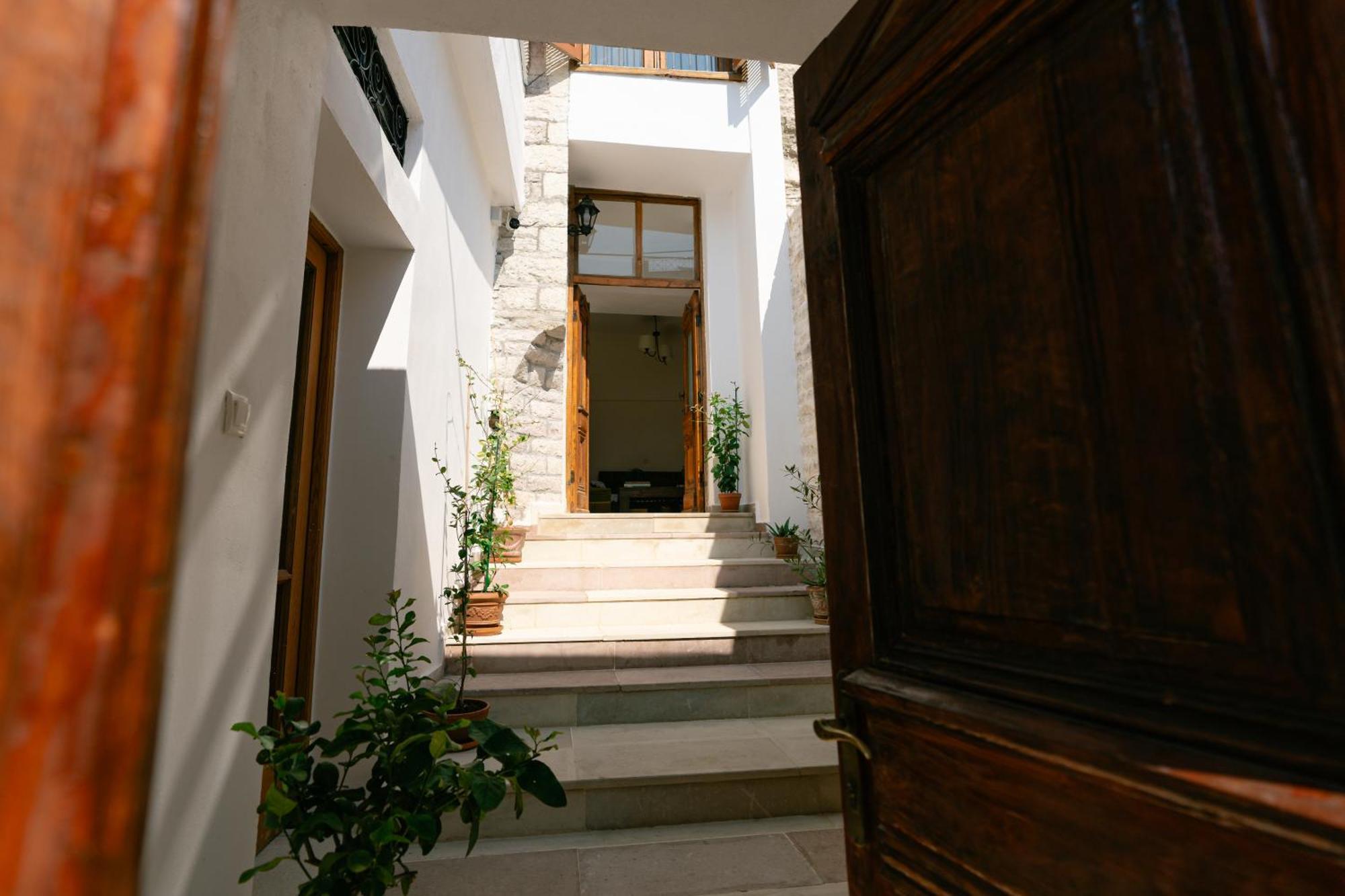 Petrichor Hotel Gjirokaster Luaran gambar