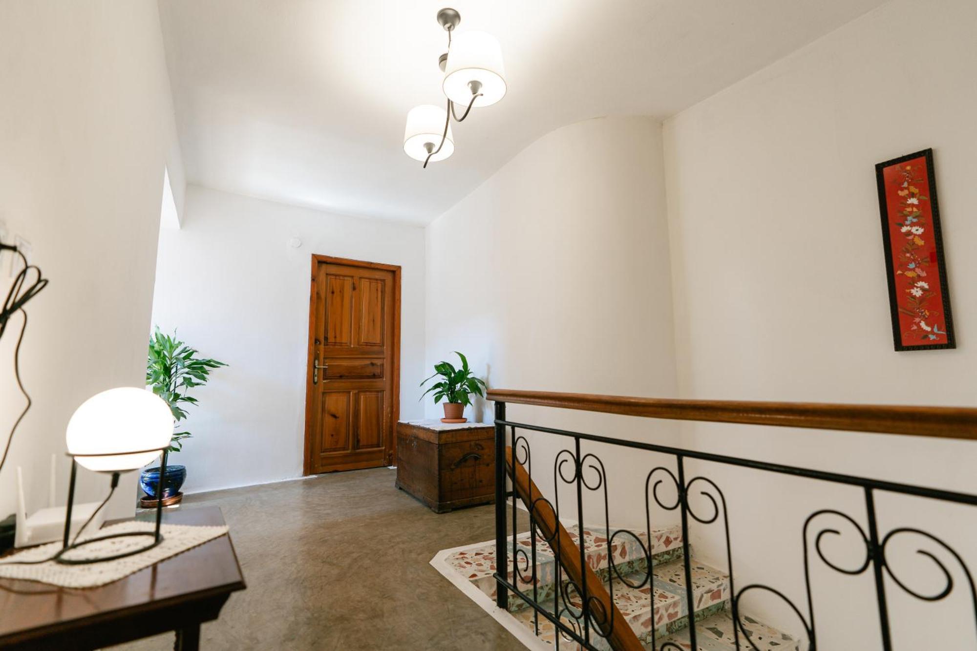Petrichor Hotel Gjirokaster Luaran gambar